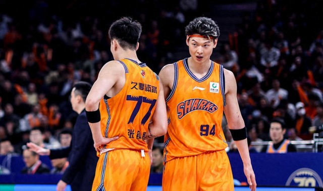 开云电子-离不开周琦！北京水货中锋4中0，差点接班易建联，顶薪还剩1年