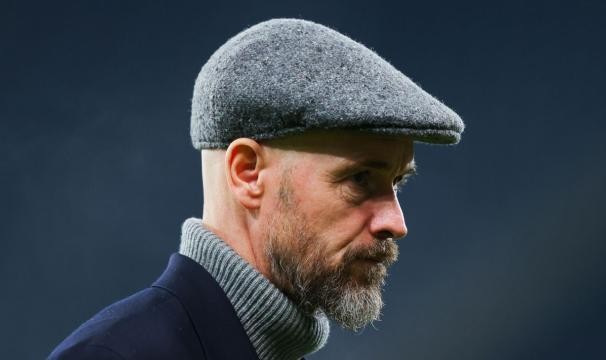 开云登录入口地址-英媒：曼联球员对滕哈赫失去信心 质疑其签约眼光