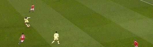 【英超】C罗两度超出破800球 曼联3比2逆转阿森纳