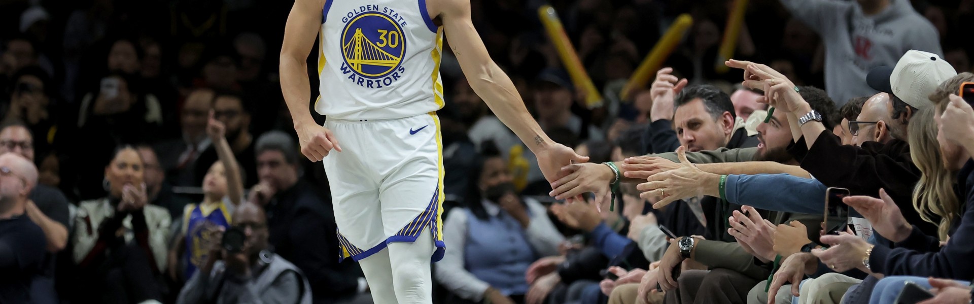 开云电子-NBA赛事前瞻：开拓者激战雷霆，勇士客场擒黄蜂，马刺难阻尼克斯