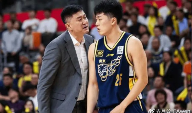 开云电子-14分钟0分，比陈家政出场时间还多，球迷：什么关系户能在广东混7年？|张皓嘉|锋线|杜锋|篮板|广东男篮_新浪体育_新浪新闻