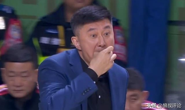 华体官网登录方式-杜锋：我们上半场限制南京得到了29分 下半场手感回暖掌控主动权