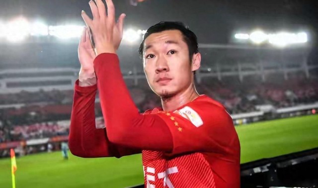 开云官方网站-国脚不去豪门偏选升班马？玉昆这波操作我看懂了|中超|徐新|邓涵文|上海申花足球俱乐部|山东泰山_新浪体育_新浪新闻