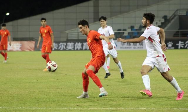 开云电子-从失意人到新惊喜 拜合拉木：还得多练练射门+头球