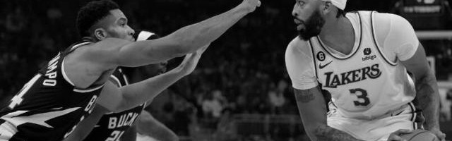 开云电子-最好的湖人在路上 三巨头日渐默契还交易韦少吗？