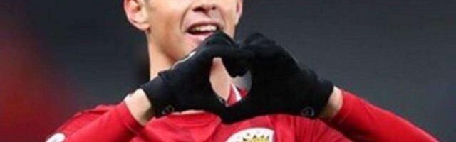 开云电子-奥斯卡：外界对踢中超有偏见 我现在肩负更多责任