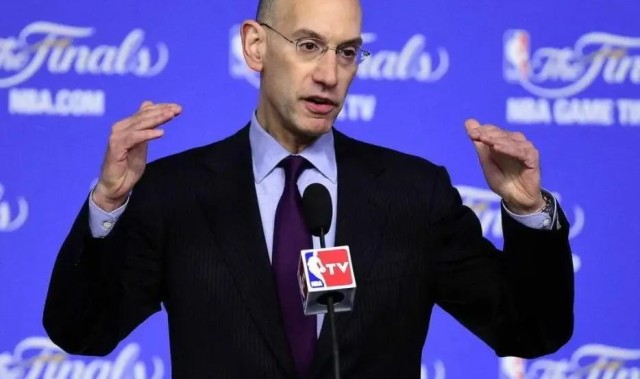 开云官方网站-NBA球队年度赚钱王：球队估值110亿美元，年利润相当于两个湖人