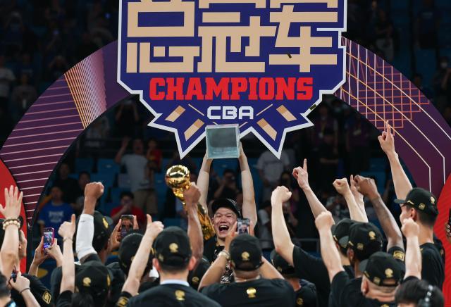 （体育）（24）篮球——CBA总决赛：浙江方兴渡队夺冠XxjpseC007553_20250520_PEPFN0A001.jpg